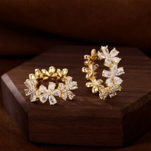 ���n�ʯc�λ�����ەr�п羳18K��W�t�M�ͨ����肻��ܶ��h��Ȧ