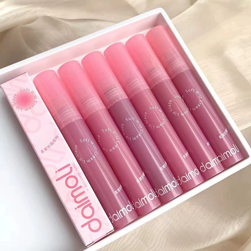 Matte lip gloss, lipstick, translucent shading, optics, does not fade
