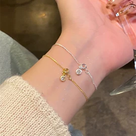 项链;手链;耳环