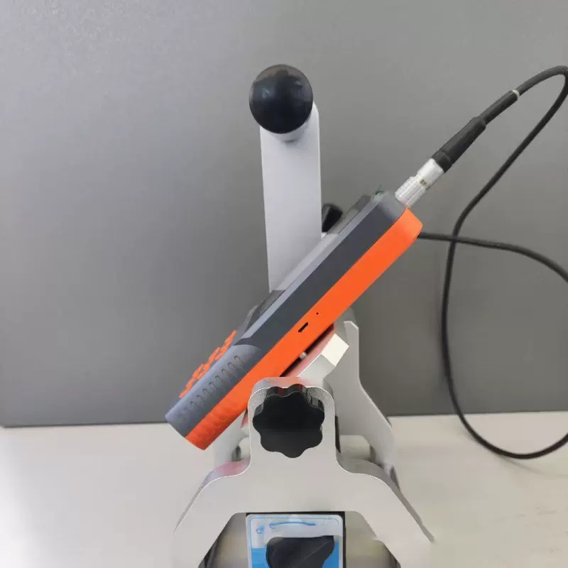 多校准功能超声波硬度计 UH300超声波硬度计便携式洛氏维氏硬度计