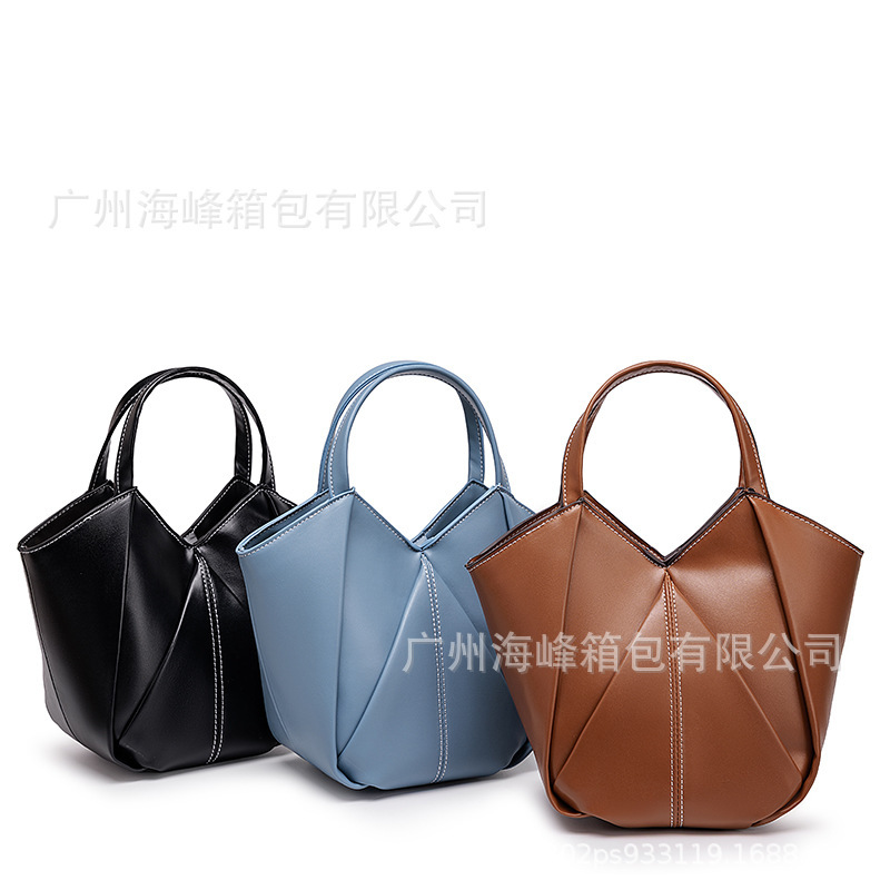 2026 Summer New Product Women's Bag Brown Mini Handbag Bucket Crossbody Bag Versatile Commuter Shopping Tote Bag