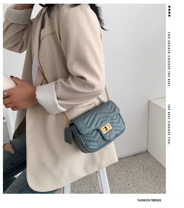 Textured small bags for women 2023 new bags Korean style fashion casual one-shoulder crossbody lock chain small square bag_voghion.com