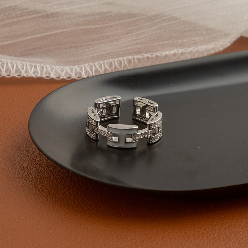 Silver ring 1