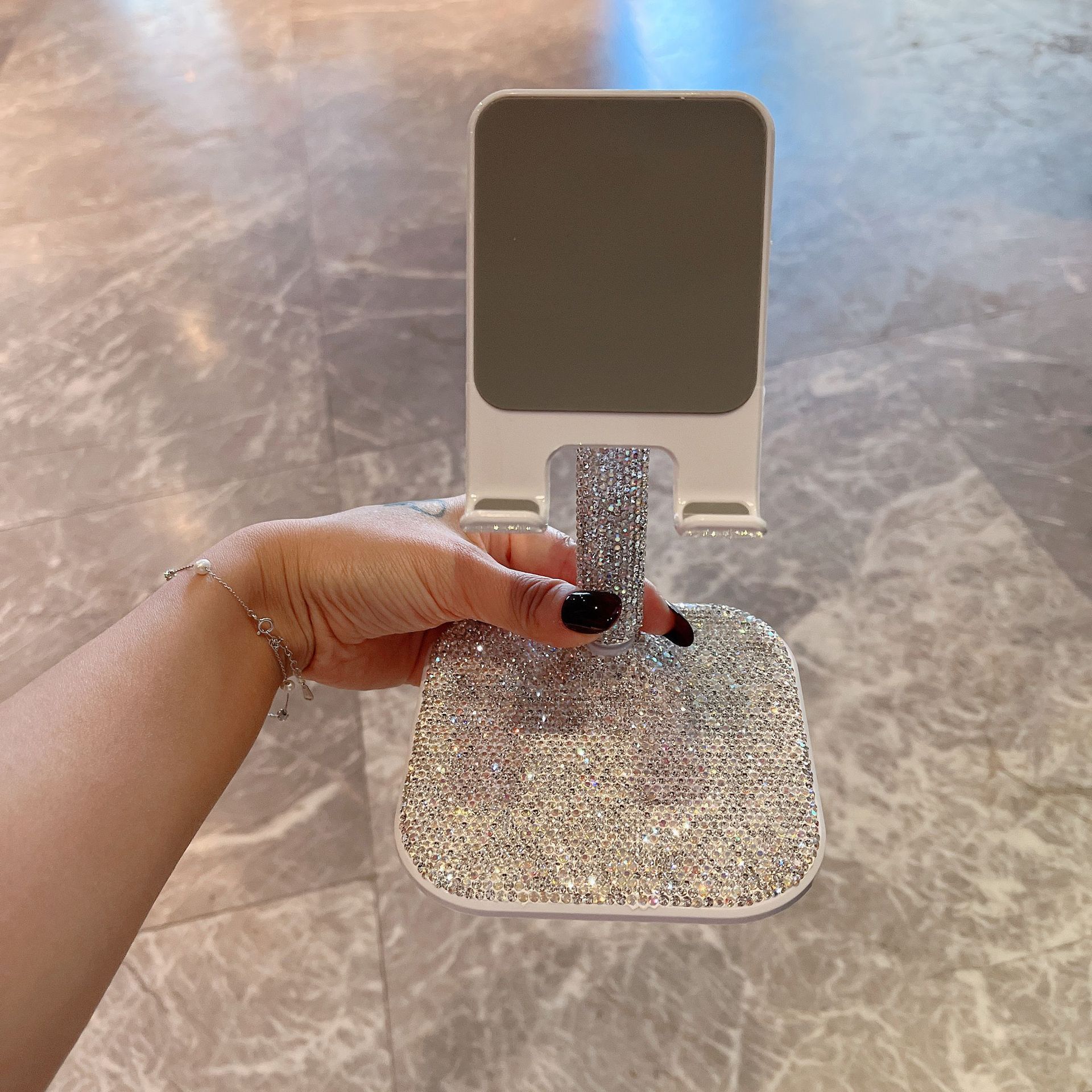 Telefoane mobile și telecomunicații Suport pentru telefoane mobile de lux cu diamante împânzit tabletă de urmărire a dramelor Suport multifuncțional de transmisie în direct_voghion.com