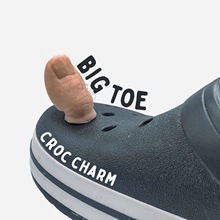 搞怪大脚趾洞洞鞋装饰品DIY硅胶可爱鞋饰配件 Big Toe Croc Charm