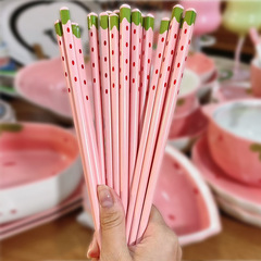 新しいイチゴ陶磁器箸家庭用レストランホテルの防かび滑り止めは高颜値一人箸食器を洗いやすい