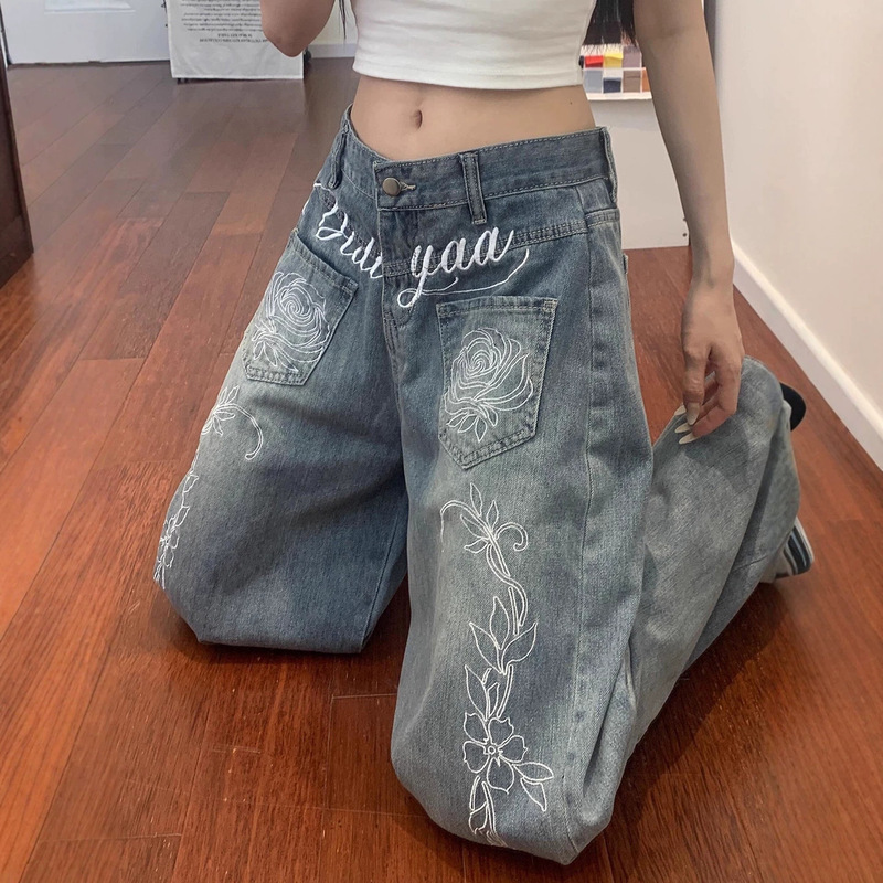 Rose Letter Embroidery Jeans with a Vintage Wash Design, Straight-Leg, Slim-Fit Women's Jeans Rose Letter Embroidery Jeans with a Vintage Wash Design, Straight-Leg, Slim-Fit Women's Jeans