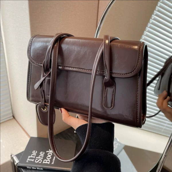 Women's Bag 2026 New Model Large Capacity Shoulder Bag Trendy Small Square Bag Popular Niche Design Underarm Bag Crossbody