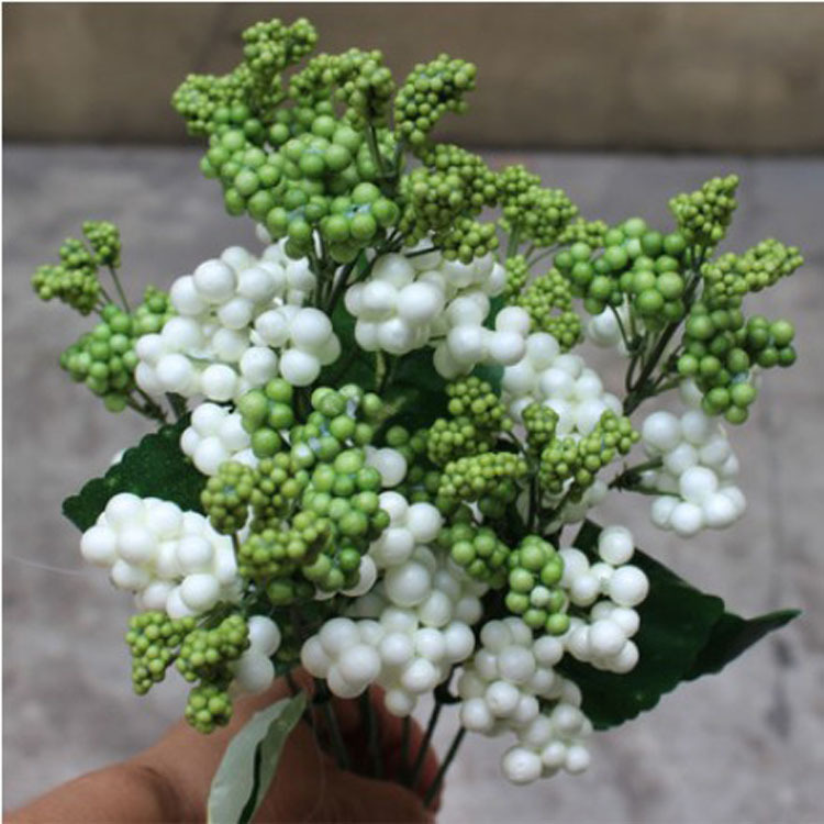 7 forks white and green