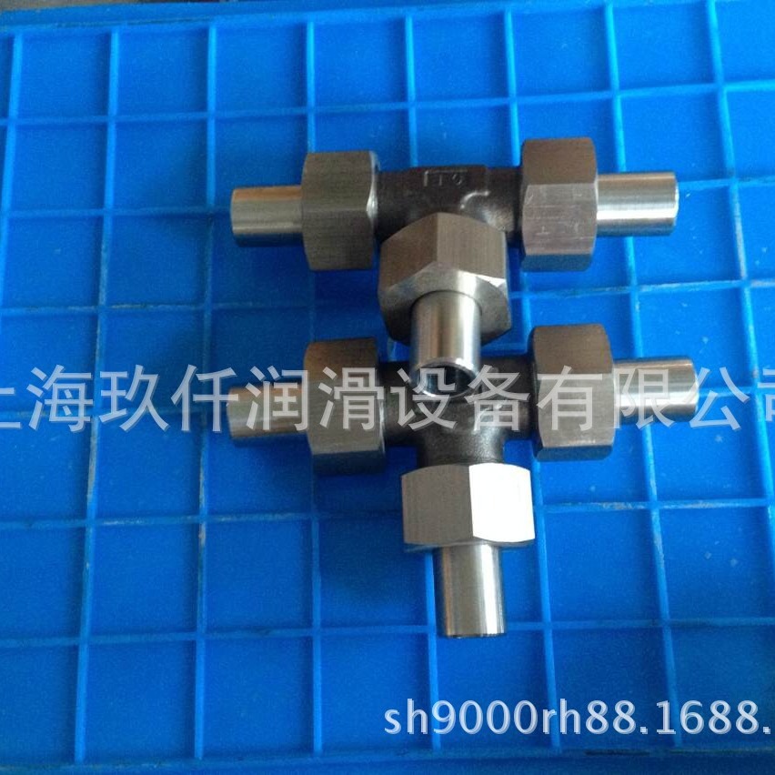 供应各种铰接式管接头