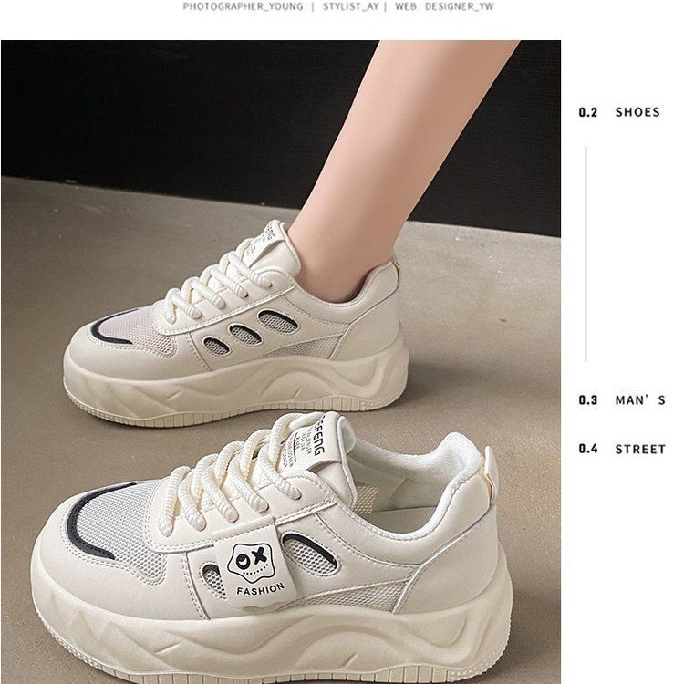 Zapatos de skate de mujer antideslizantes de suela gruesa zapatos blancos 2024 primavera y otoño nuevos versátiles in-mode super suave zapatos de viento de campus para niños