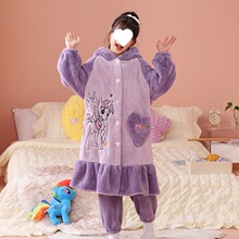 ����Ůͯɺ��˯�ۃ�ͯ�Ӻ�Ҿӷ��д�ͯ���m�q���b������˯��Ů��