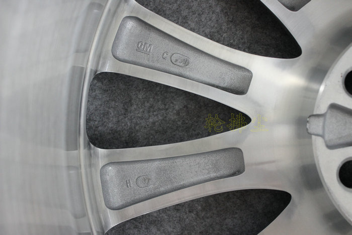Suitable for Buick Enclave 20inch original genuine aluminum alloy wheels, four-wheel drive premium flagship modification