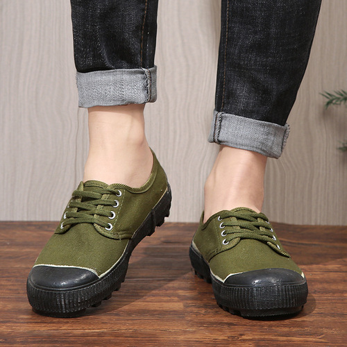 Direct selling farm shoes yellow sneakers water shoes liberation shoes rubber outsole wear-resistant outdoor farm work construction site shoes rubber shoes