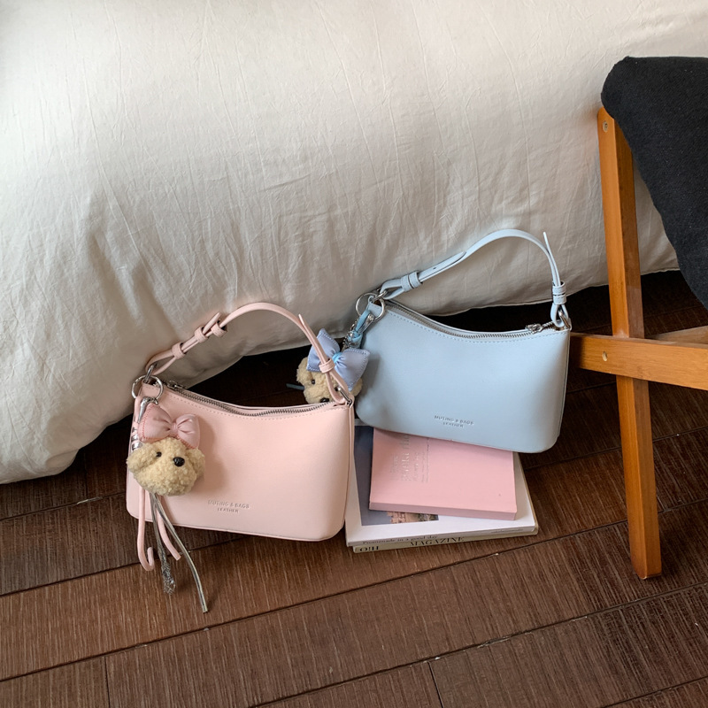 Design-Inspired Niche Handbag for Women 2026 New Fashion Single Shoulder Crossbody Bag Daily Simple Style Commuter Small Square Bag