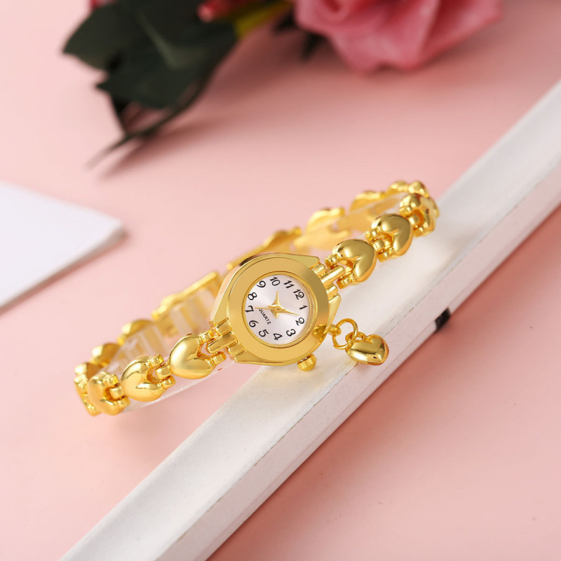 Hot-Selling Foreign Trade Gold Quartz Women's Fashion Versatile Accessories Watch in Stock