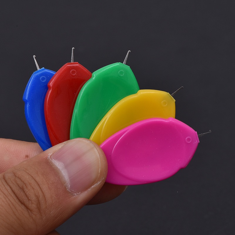 拇指彩色穿针器小针眼引线器穿线器塑料穿线穿针器引线器穿线工具
