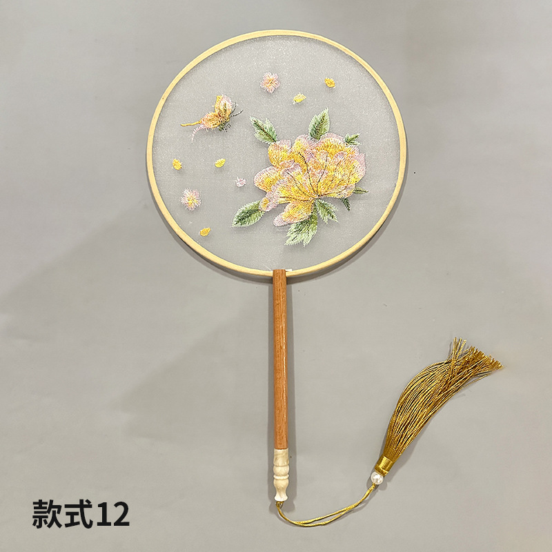 Abanico de grupo bordado Abanico redondo clásico Abanico de palacio Hanfu chino Estilo antiguo Mango largo Borla Cheongsam Ventilador de baile de seda transparente