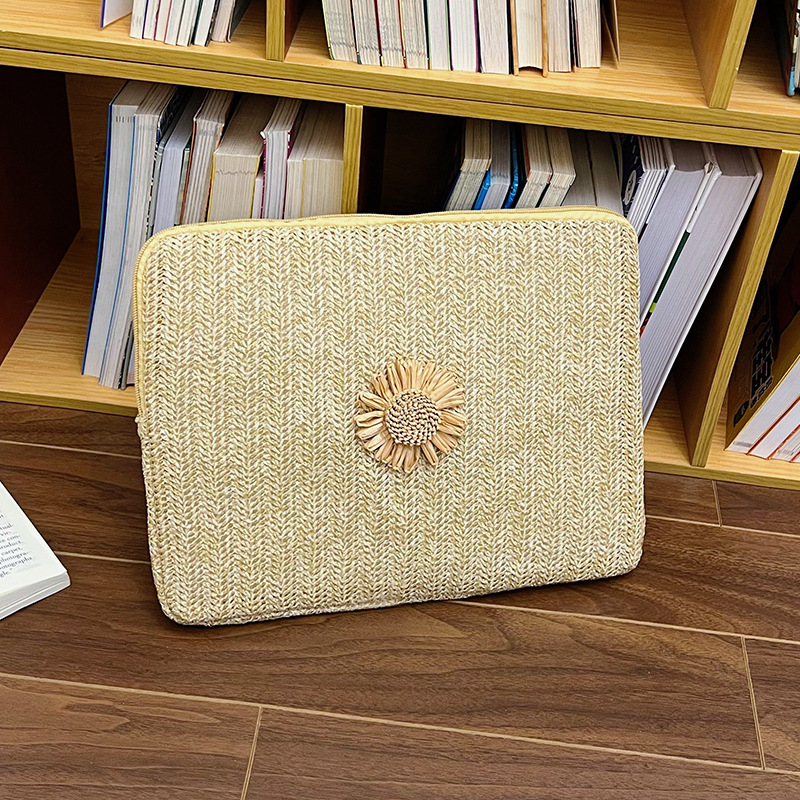 Small bag 2026 summer new style straw bag, mobile phone bag, crossbody bag, trendy and fashionable niche woven bag