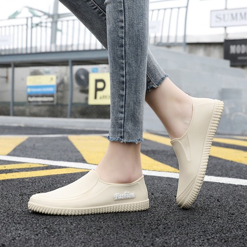Japanese-style fashion rain boots for women, waterproof and slip-resistant, short-tube rain boots, low-top water boots, soft-soled kitchen shoes, suitable for spring and autumn, rubber shoes