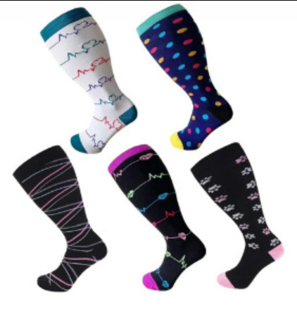 흰색 ECG 점 보라색 ECG 발자국 줄무늬