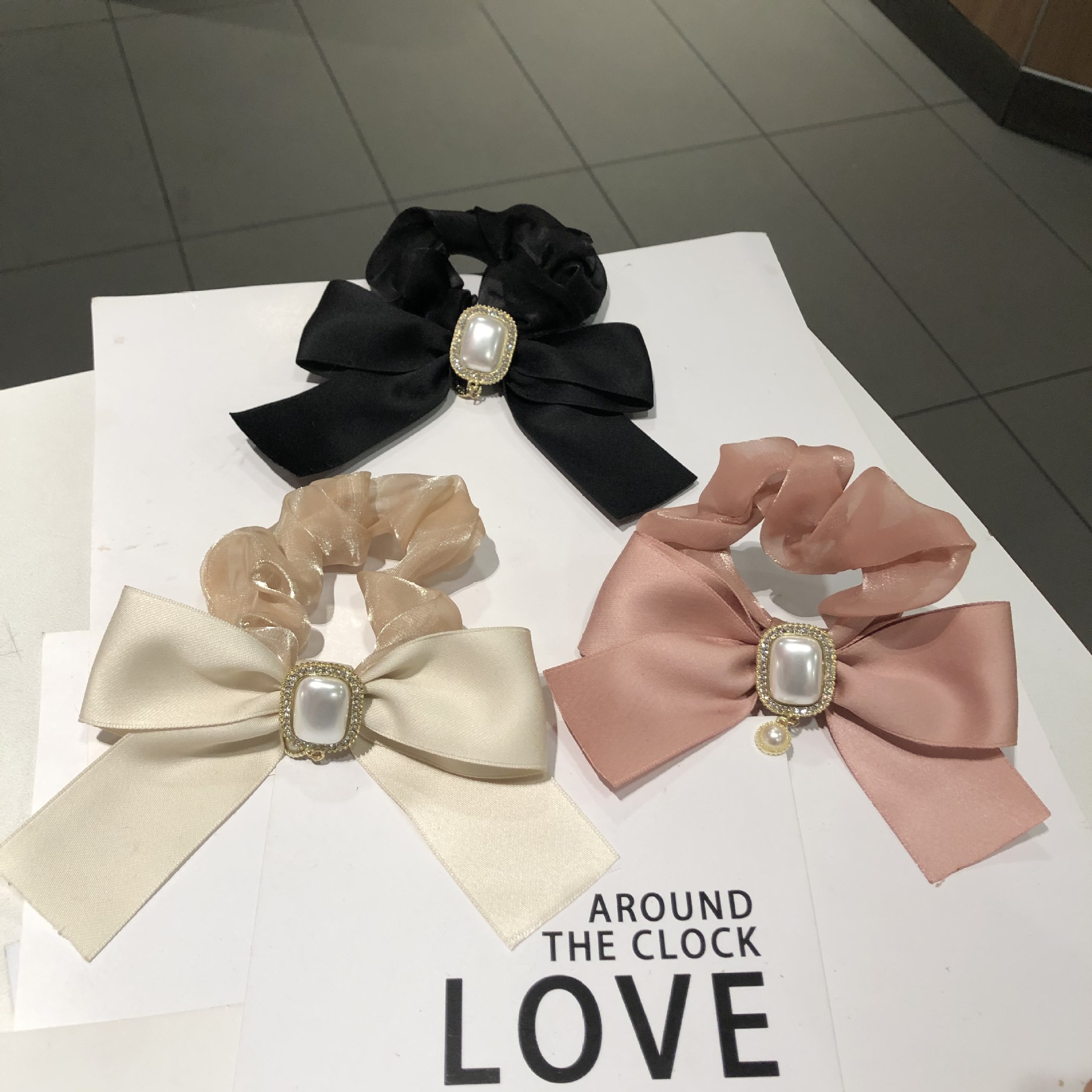 法式復古小香風發圈圓角方塊珍珠鑲鑽吊墜蝴蝶結紮發頭繩韓國髮飾