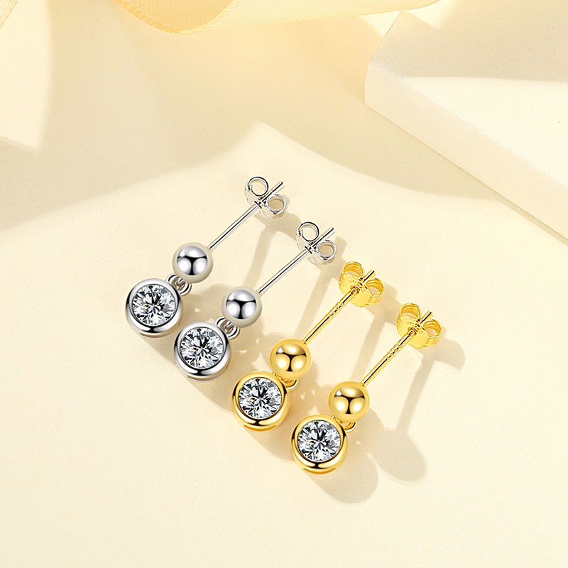 S925 pendientes de plata esterlina de las mujeres solo diamante Luz de lujo borla estilo japonés y coreano moda pequeños pendientes simples temperamento accesorios al por mayor