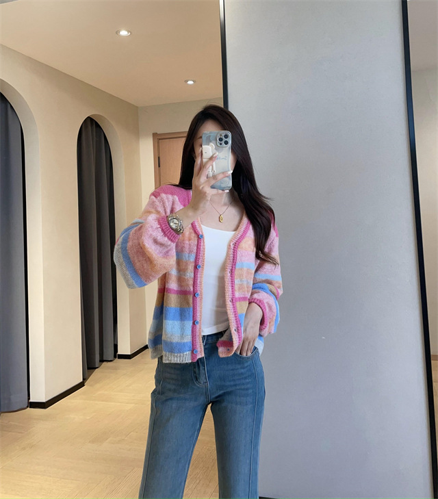 氛围感缤纷渐变羊毛细软亲肤条纹圆领毛衣V领开衫女2025秋G090402|undefined