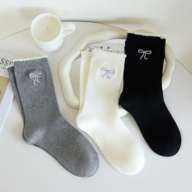 2024 New Early Autumn silver Embroidered Bow Socks Lace Women's Socks Fashion Trend All-match Internet Celebrant Anti-pilling