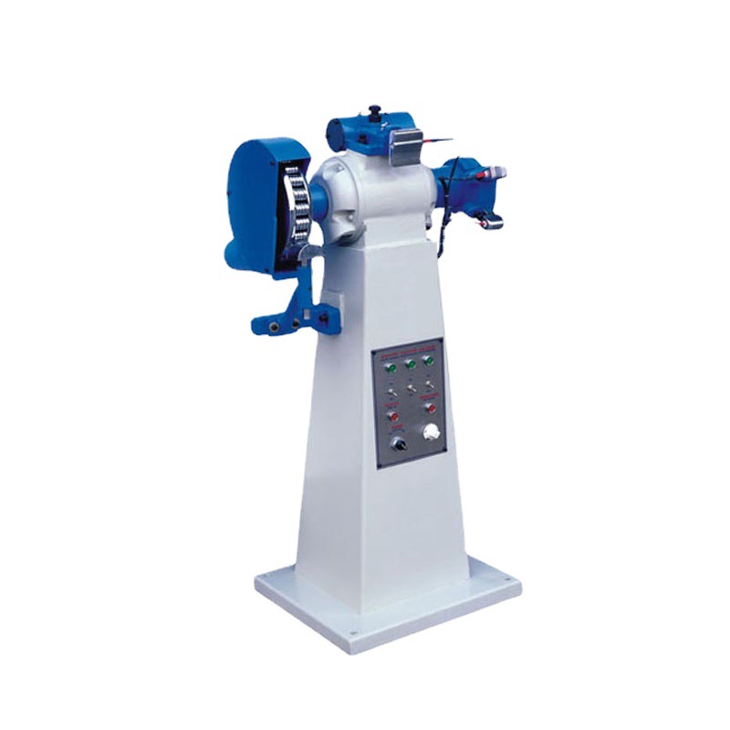 Ь������ƽ��Ь�ڰ���ѹƽ����ǰ�Ħ��е�豸������ƽ�綯Ь��