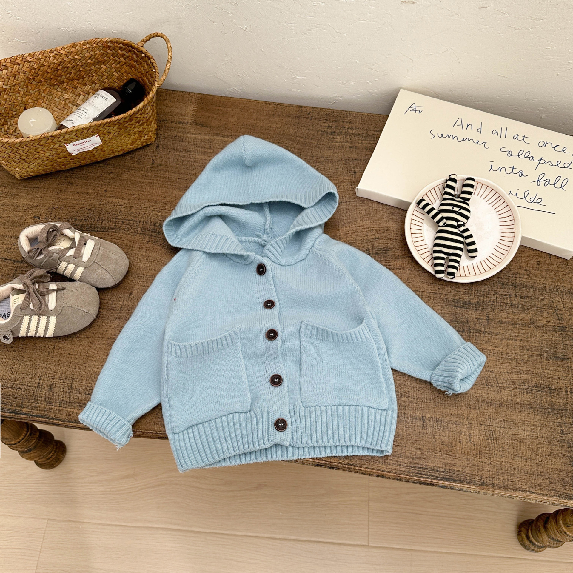 Primavera coreana suéter infantil primavera guapo bebé ropa de moda con capuz de punto cardigan suéter