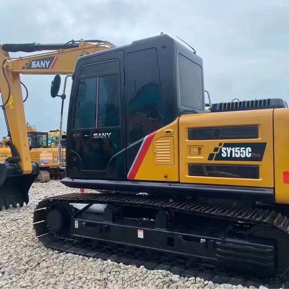 Línea de exportación de China en el extranjero de segunda mano 155 135 215 200 240 excavadora coche especial - exportación