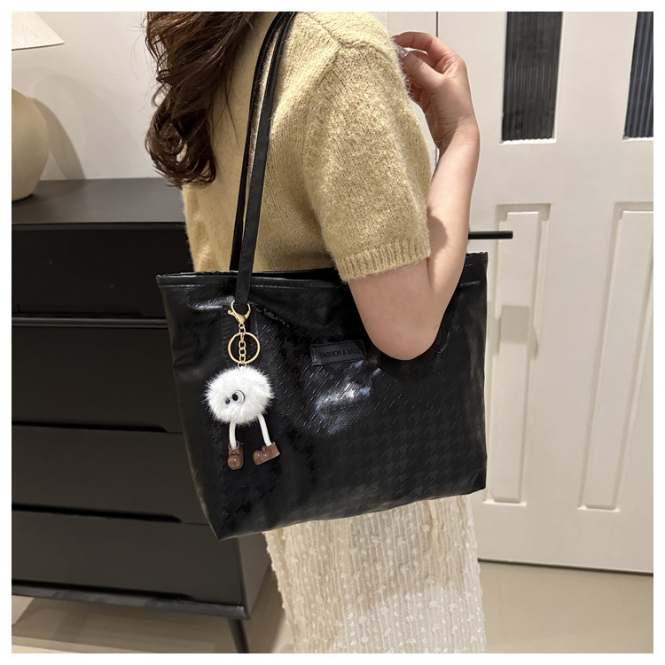 New simple and casual tote bag wholesale, cross-border shopping, commuting, armpit bag, large capacity, trendy and fashionable shoulder bag undefined