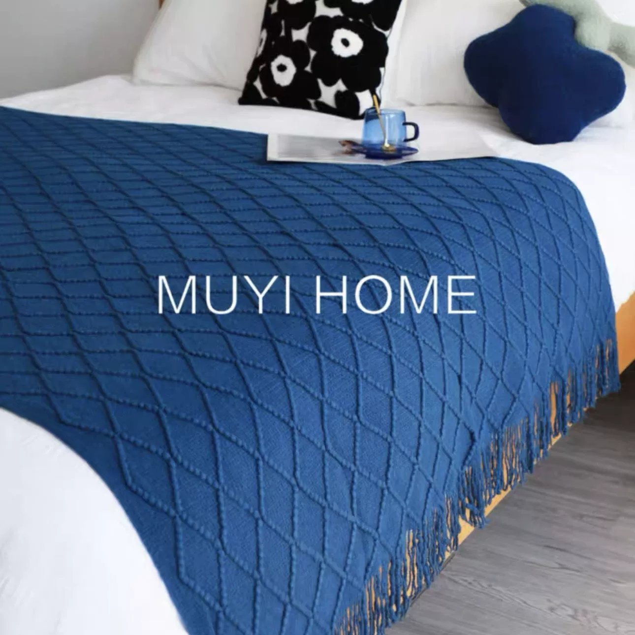 Ретро простой хвост кровати INS: кровать, одеяло у кровати, покрытия кроватей, отель, кровать, высокая декоративная сетка красной жары, цветы