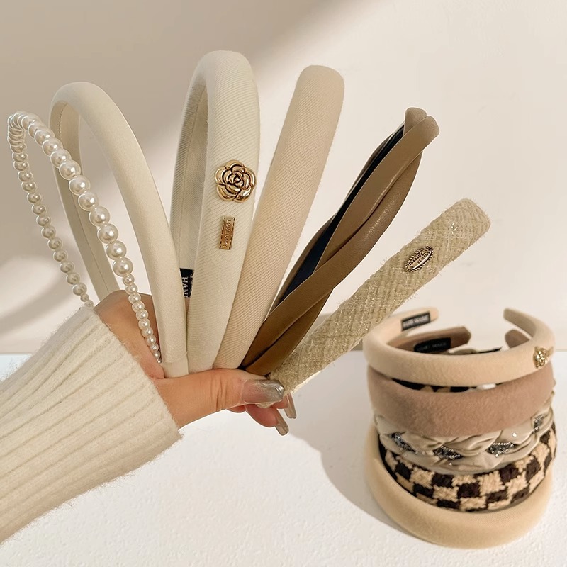 Otoño e Invierno Internet celebridad nueva diadema marrón femenino alto cráneo superior horquilla pelo de ala ancha pelo paquete presionando headwear lavado de cara diadema al por mayor