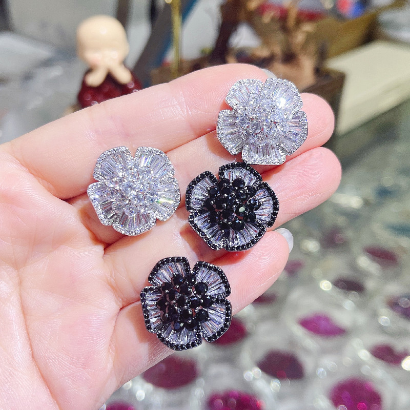 1 Pair Quantity 1 Pair Sweet Simple Style Flower Plating Inlay Copper Zircon Drop Earrings