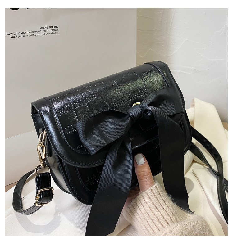 Retro Mini Fashion Single Shoulder Messenger Bag display picture 6
