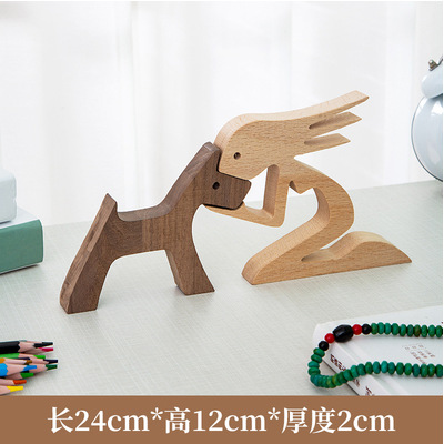Decoración simple decoración creativa animal de madera perro y familia Estructura de escritorio hecho a mano humano y perro talla de madera adornos