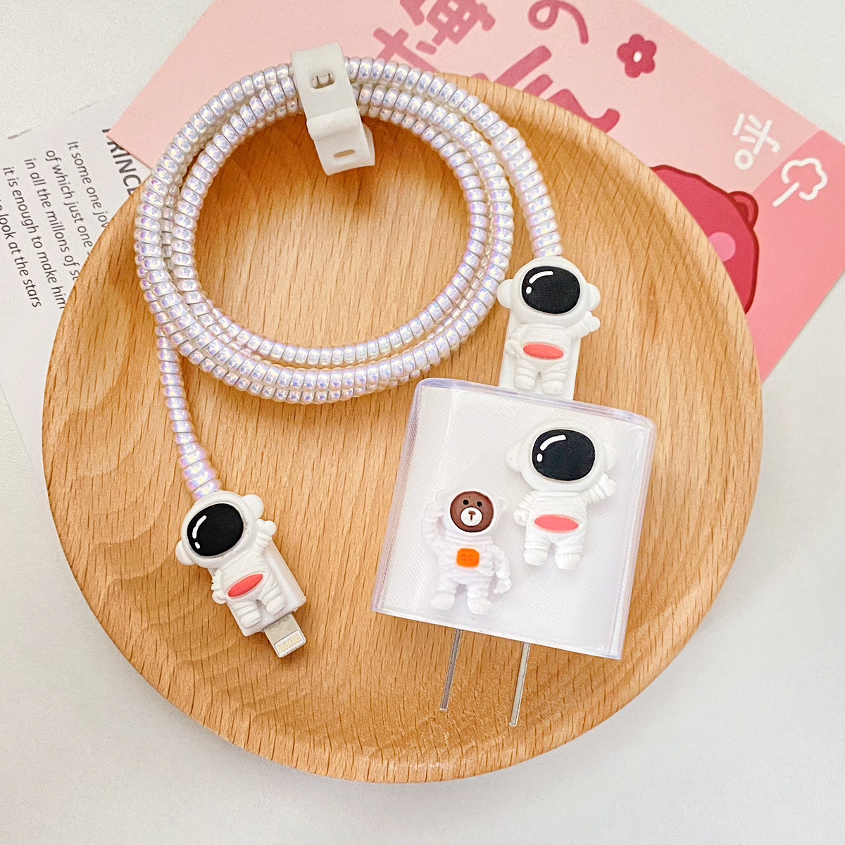 Aplicable a la cubierta protectora del cable de datos iPhone13/14/15 cubierta protectora estándar europea y americana de Apple 20W cargador