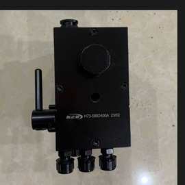 东风乘龙M3驾驶室液压举升油缸油顶升降器手压油泵 H73-5002400A