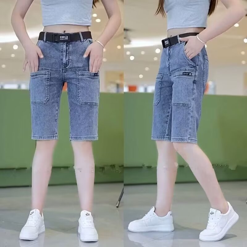 Pantalones cortos de mezclilla de la calle para hombres 2024 marea de verano retro lavado y pantalones de pierna recta desgastados pantalones de cintura elástica sueltos de cinco puntos