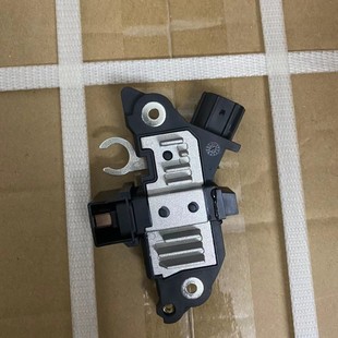 Alternator Parts Helux 27702-0D020 Alternator Voltage Regulator