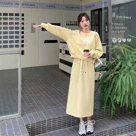 黄色休闲减龄披肩卫衣套装裙女春季2026新款超火工装半身裙两件套
