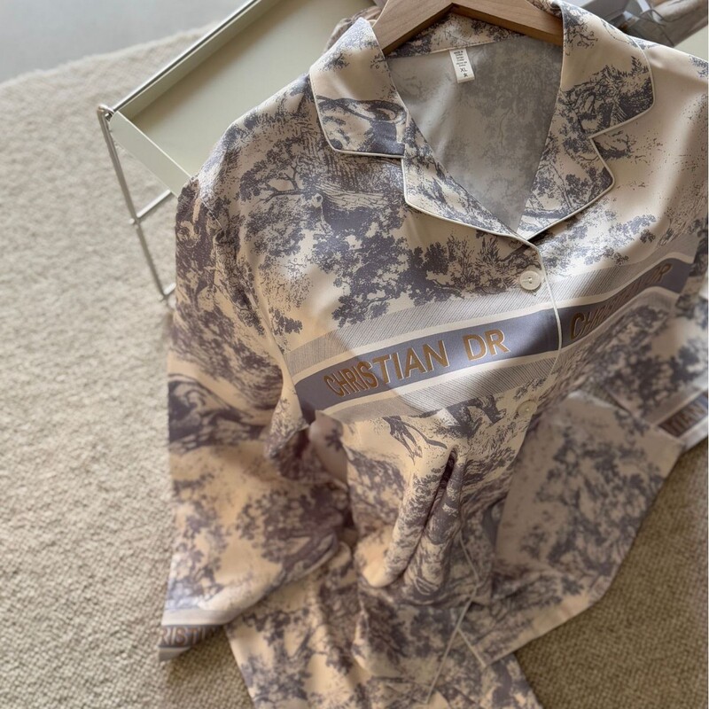 Spring and Autumn Cardigan Home New Big Brand Light Luxury Ice Silk Two-piece Silk Pajamas Women's Sexy Spring and Autumn Long Sleeve