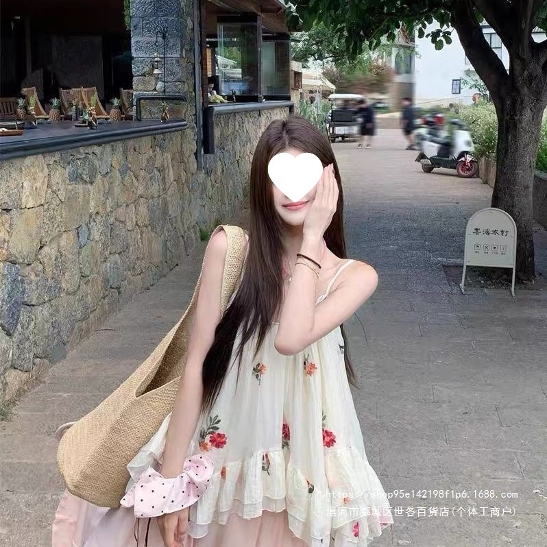 Lotus Leaf 2026 Summer New French Retro Heavy Floral Irregular Design Camisole Top