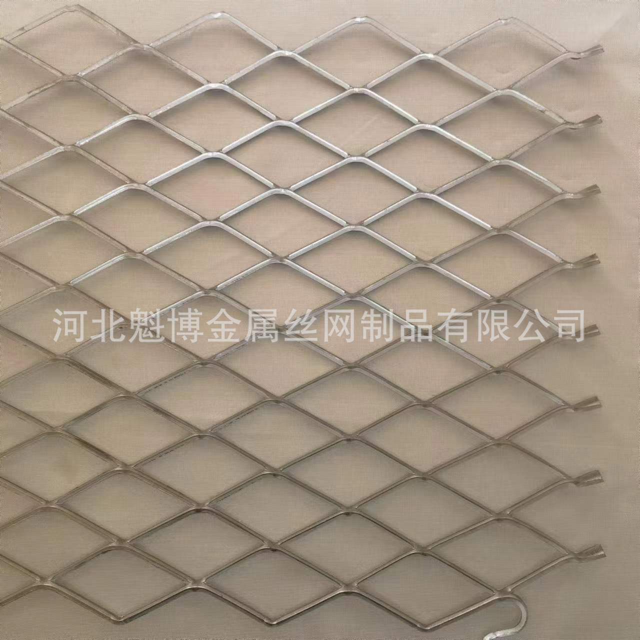 镀锌菱形钢板网重型脚踏钢板网机械防护冲压扩张拉伸网铁丝网