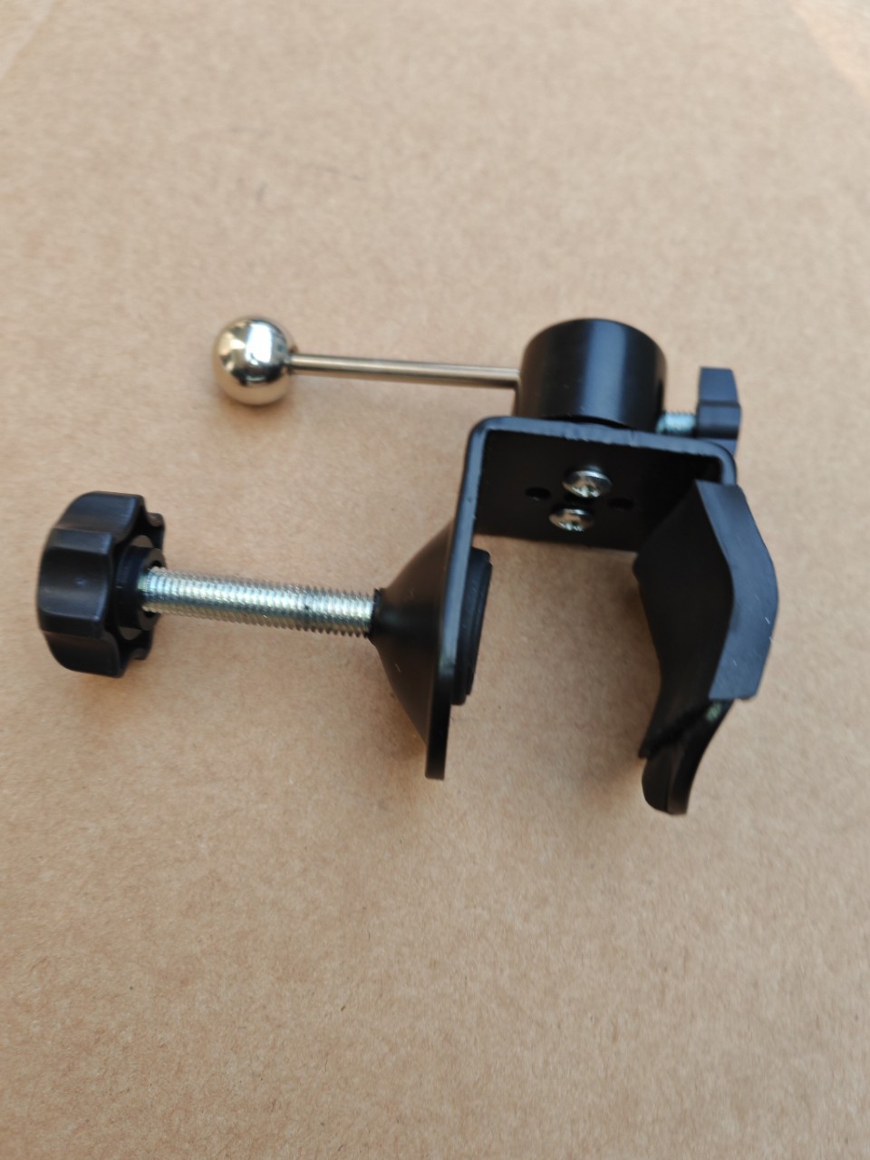 Live broadcast rotating small pan-tilt photography equipment accessories powerful clip metal pan-tilt U-shaped clip