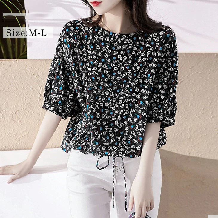 Summer retro shirt with a round collar