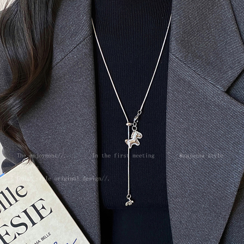 "Money Comes Quickly" Silver Pony Long Necklace for Women, Autumn/Winter Light Luxury Sweater Chain, Mother's Day Gift "Money Comes Quickly" Silver Pony Long Necklace for Women, Autumn/Winter Light Luxury Sweater Chain, Mother's Day Gift