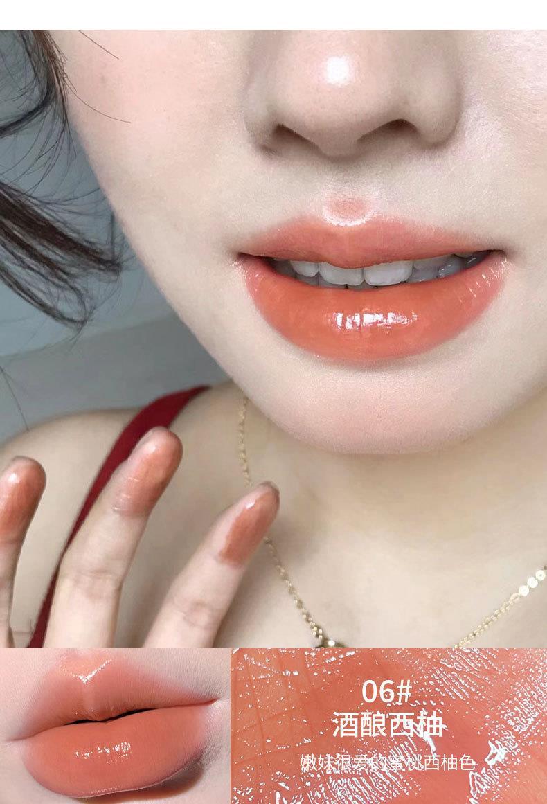 kobeleen Hydrating Lip Balm is an affordable and niche nude lipstick for students that moisturizes and hydrates the skin without makeup and makes it fairer undefined